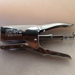 Bấm kim 30 tờ Kwtrio 05742 (24/6)